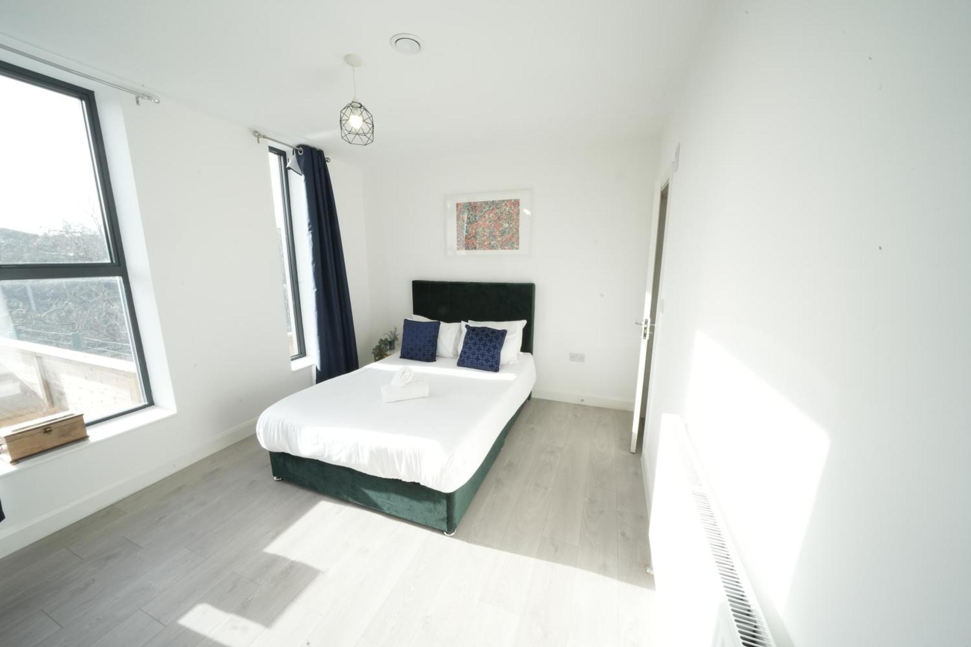 Ealing Broadway Great Stay 7-Minute Walk From The Underground المظهر الخارجي الصورة