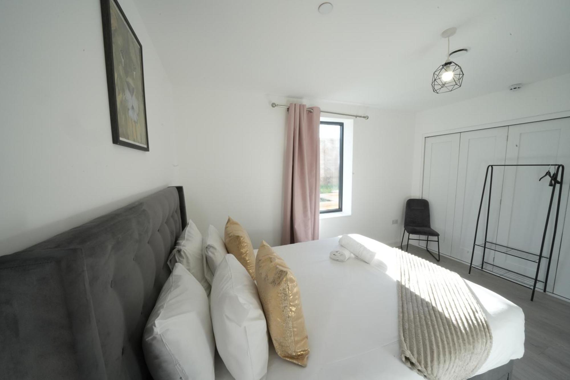 Ealing Broadway Great Stay 7-Minute Walk From The Underground المظهر الخارجي الصورة