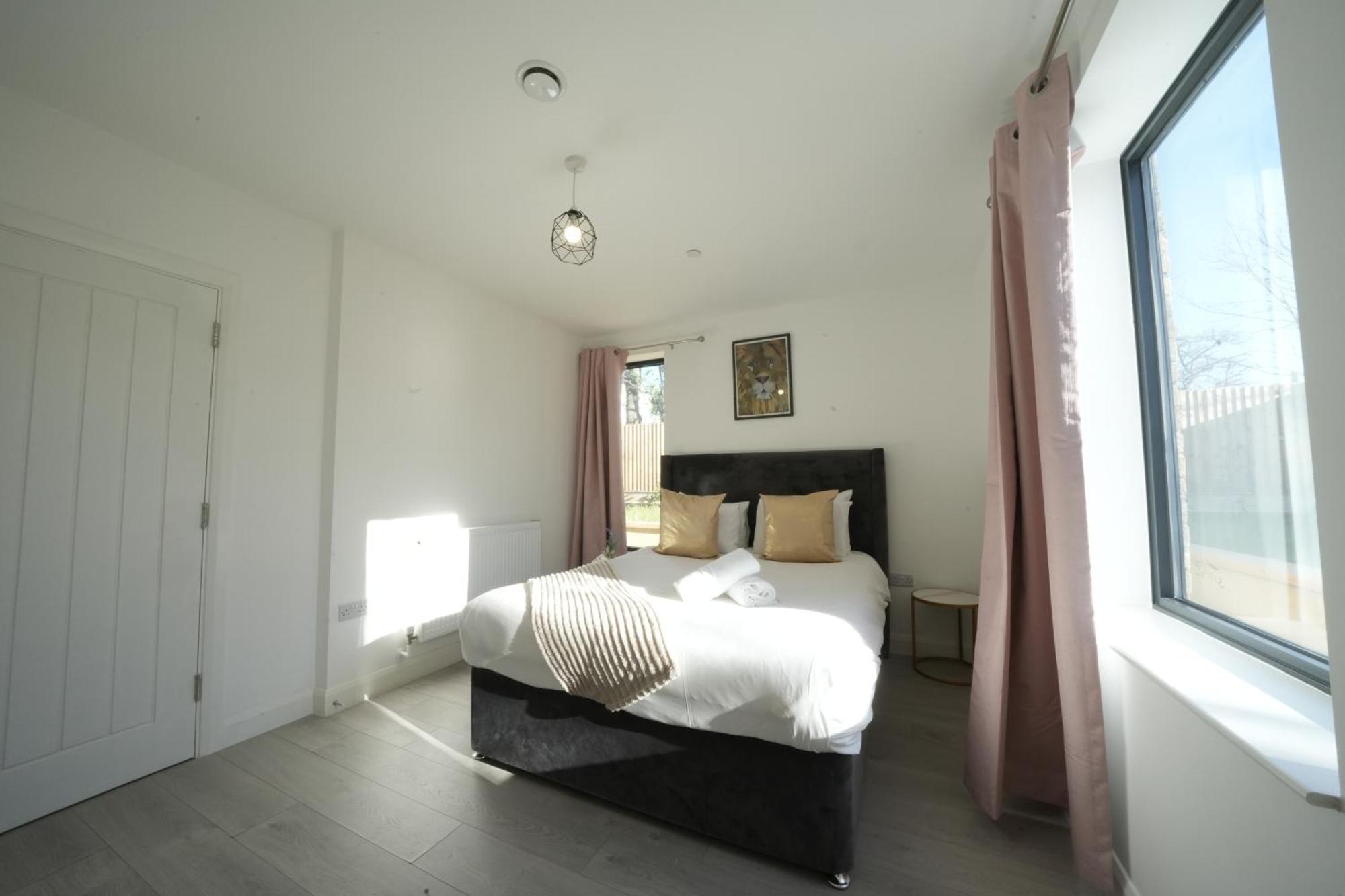 Ealing Broadway Great Stay 7-Minute Walk From The Underground المظهر الخارجي الصورة