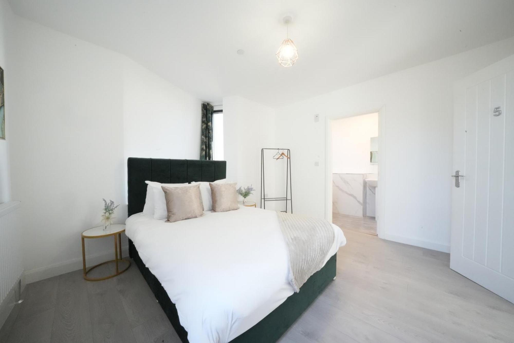 Ealing Broadway Great Stay 7-Minute Walk From The Underground المظهر الخارجي الصورة