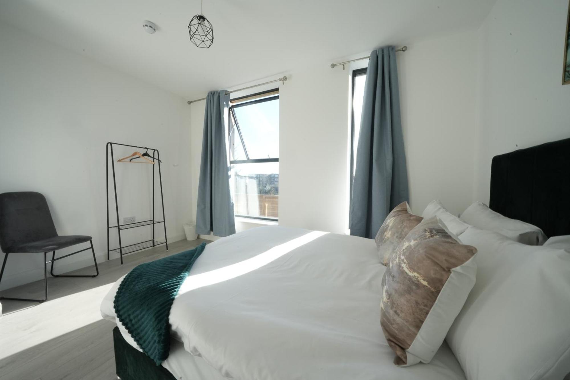 Ealing Broadway Great Stay 7-Minute Walk From The Underground المظهر الخارجي الصورة