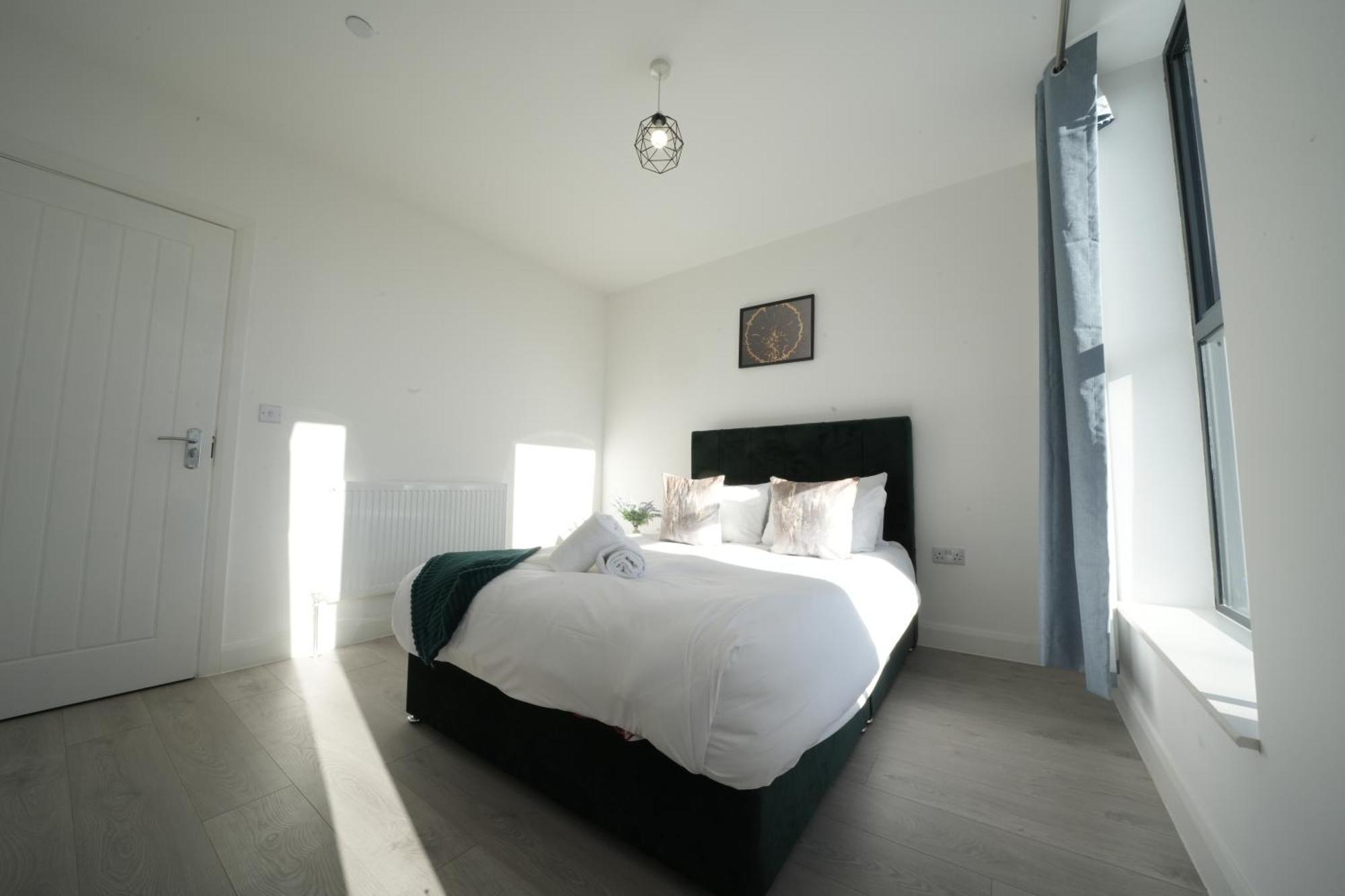 Ealing Broadway Great Stay 7-Minute Walk From The Underground المظهر الخارجي الصورة