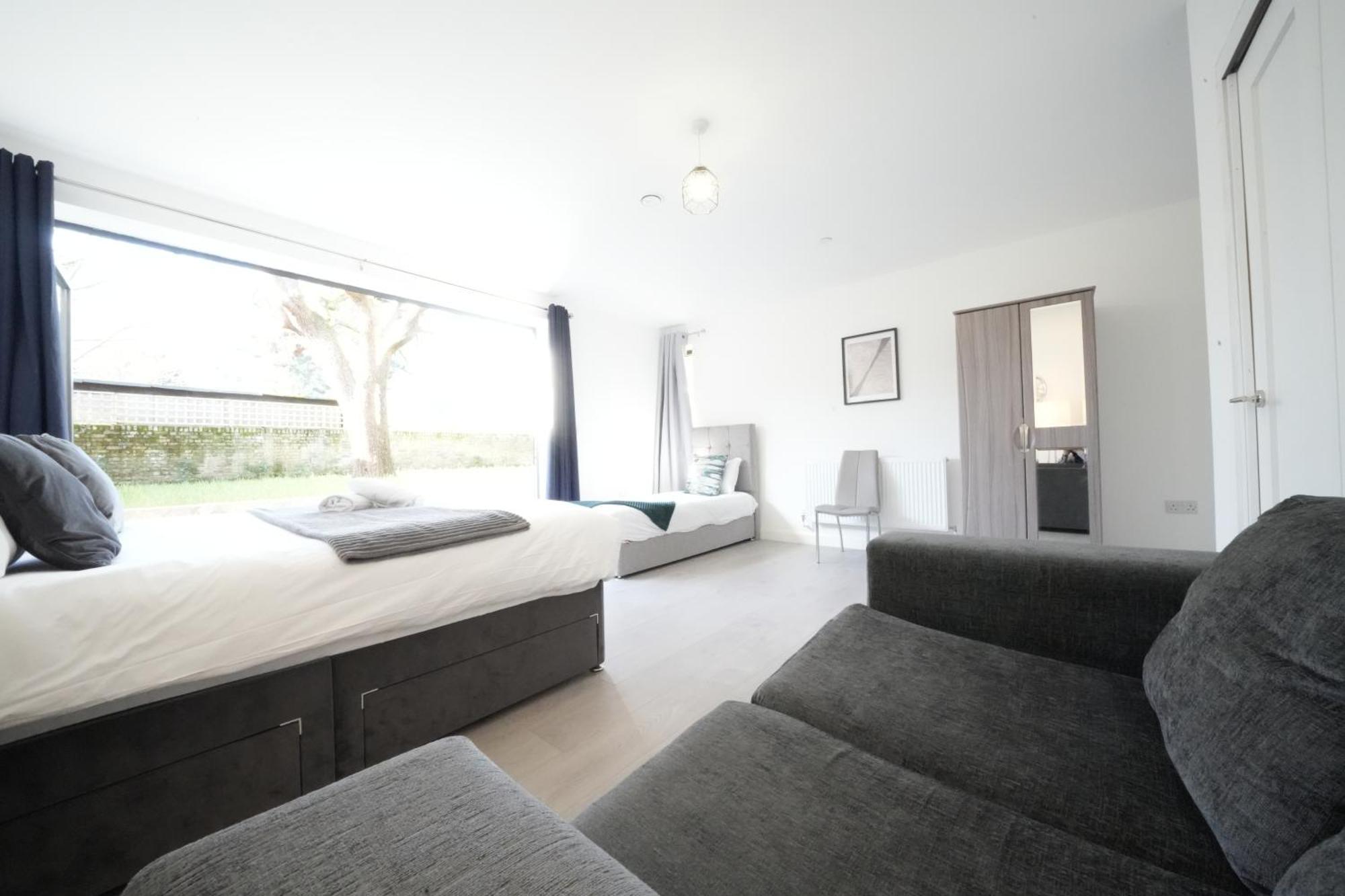 Ealing Broadway Great Stay 7-Minute Walk From The Underground المظهر الخارجي الصورة
